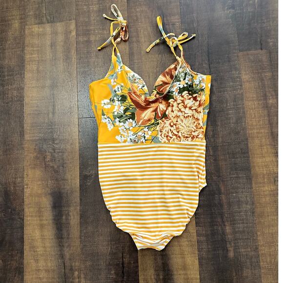 Albion Fit The Rachel Yellow Floral One-Piece Size Medium - Picture 6 of 10